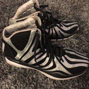 Adidas Derrick Rose basketball shoes